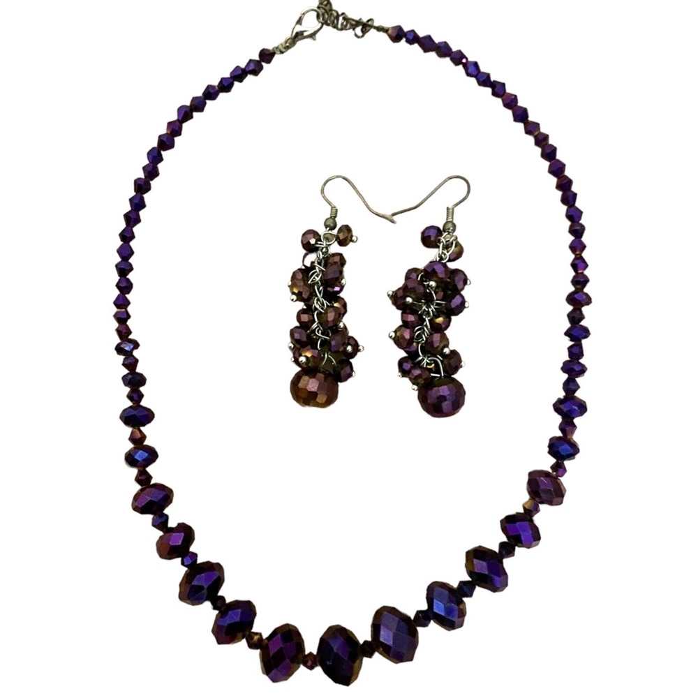 Fancy purple beaded necklace and drop earrings set.